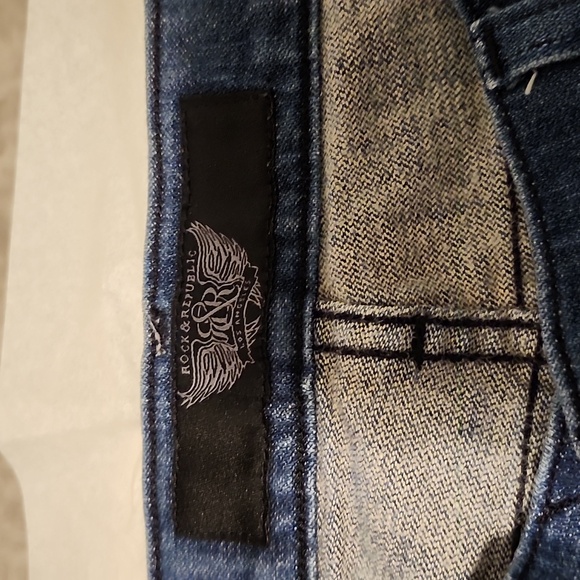 Women's Size 29 Rock & Republic Stella Straight Leg Jeans - Picture 2 of 10